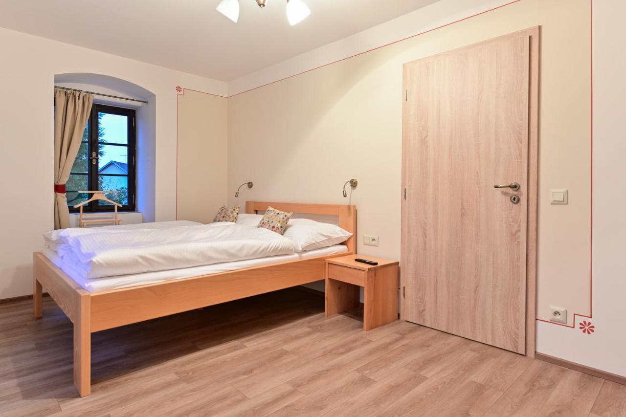 Apartment Wellness Na Vceli Lazne - Apispa - Apiterapeut-cz - 5 Procedur Karlovy Vary