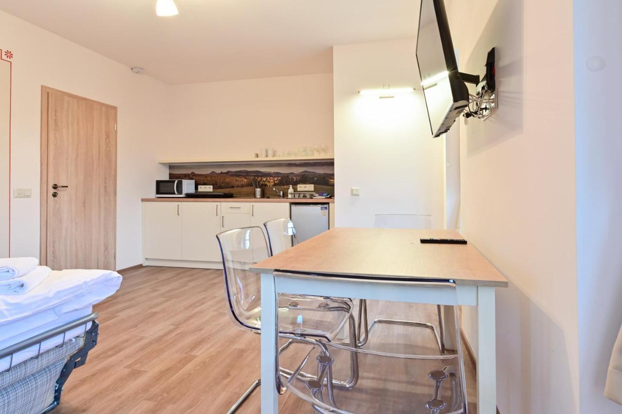 Apartment Wellness Na Vceli Lazne - Apispa - Apiterapeut-cz - 5 Procedur Karlovy Vary