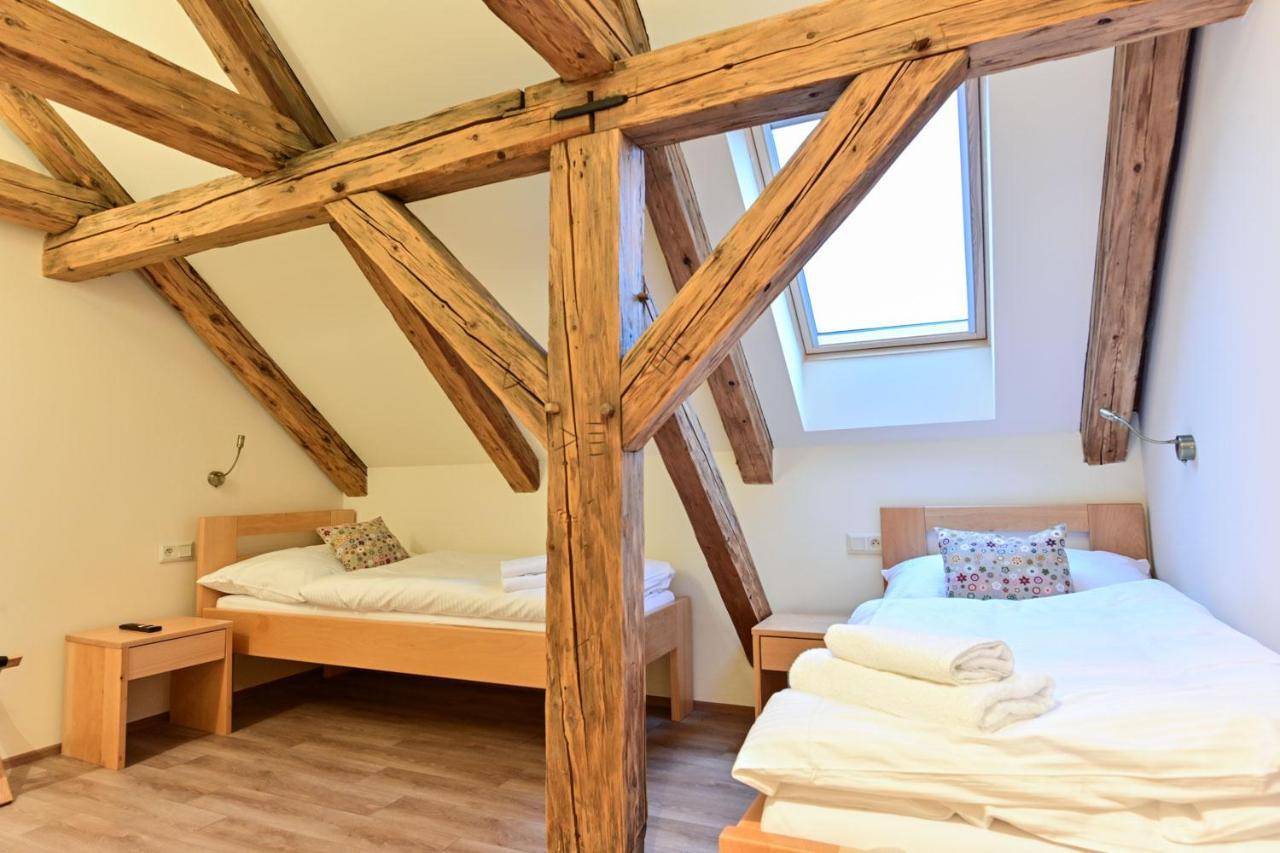 Apartment Wellness Na Vceli Lazne - Apispa - Apiterapeut-cz - 5 Procedur Karlovy Vary