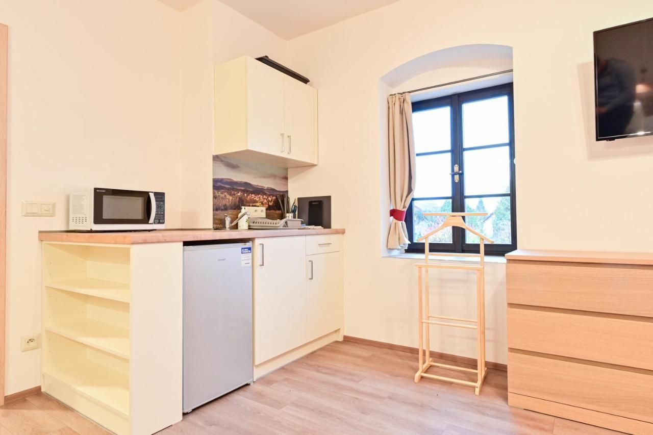Wellness Na Vceli Lazne - Apispa - Apiterapeut-cz - 5 Procedur Karlovy Vary