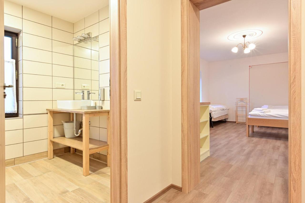 Apartment Wellness Na Vceli Lazne - Apispa - Apiterapeut-cz - 5 Procedur Karlovy Vary